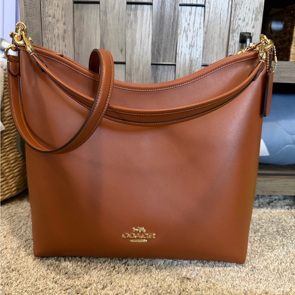 Coach Laurel Shoulder Bag. Regular size. Discontinued